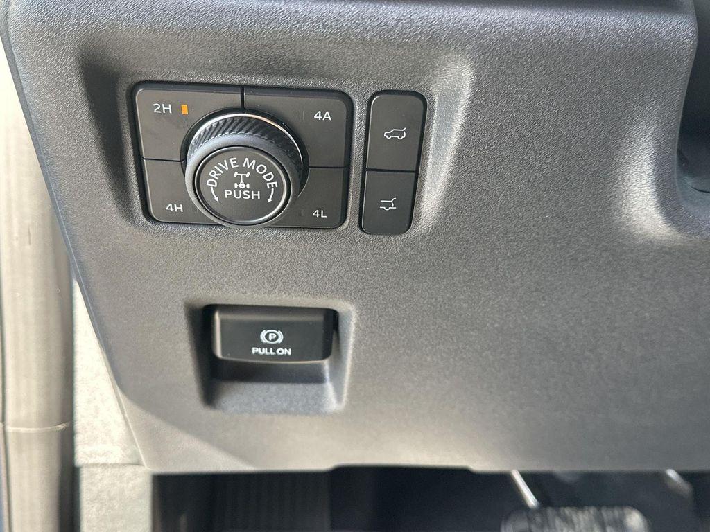 new 2025 Ford Expedition car, priced at $85,950