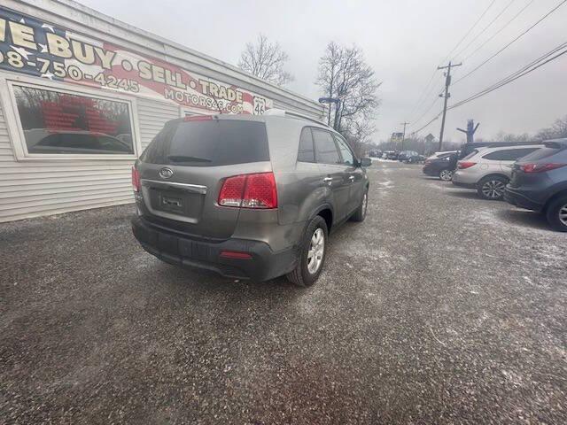 used 2013 Kia Sorento car, priced at $5,295