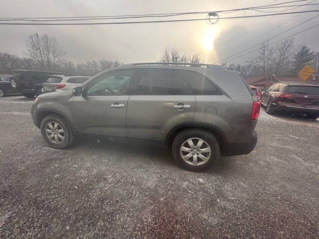 used 2013 Kia Sorento car, priced at $5,295