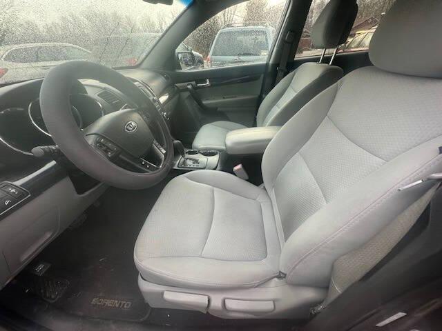 used 2013 Kia Sorento car, priced at $5,295