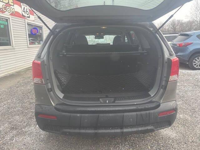 used 2013 Kia Sorento car, priced at $5,295