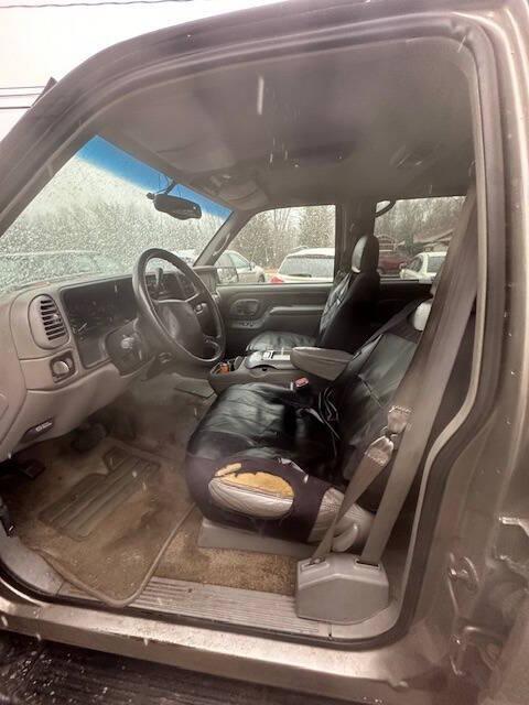 used 1998 Chevrolet Suburban car, priced at $7,295