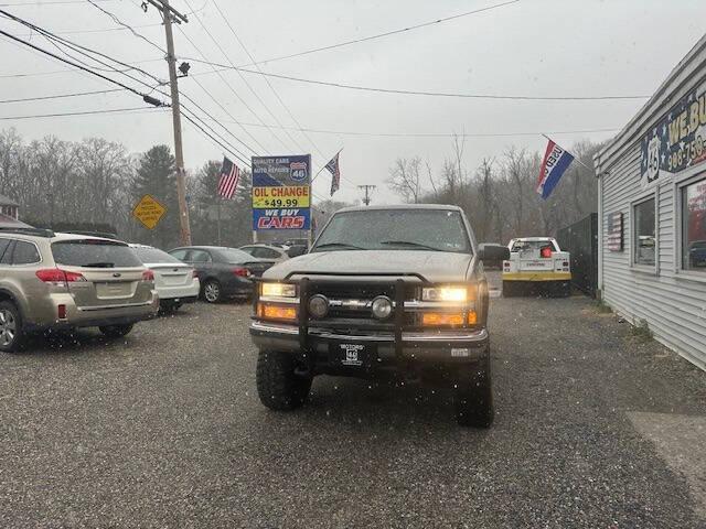 used 1998 Chevrolet Suburban car, priced at $7,295