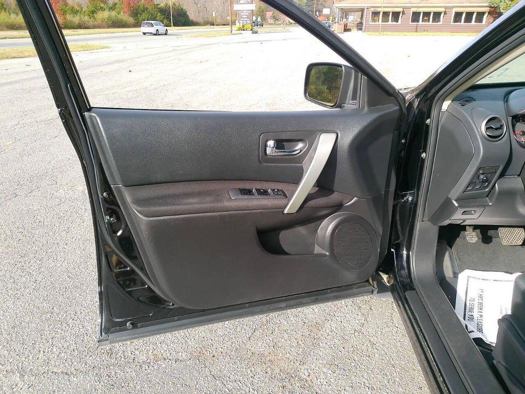 used 2015 Nissan Rogue Select car, priced at $9,495