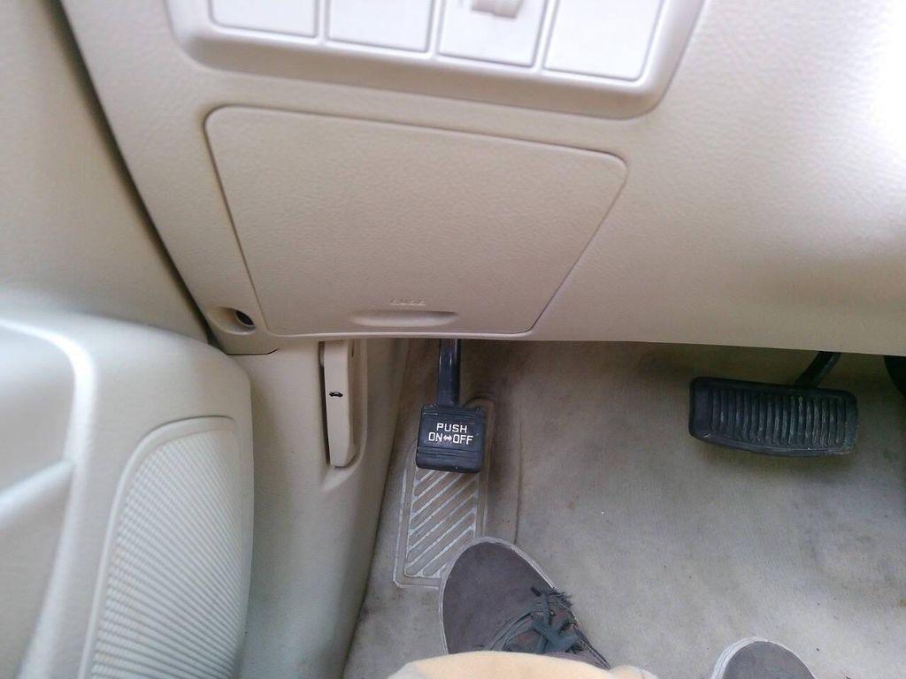 used 2007 Hyundai Santa Fe car, priced at $5,495