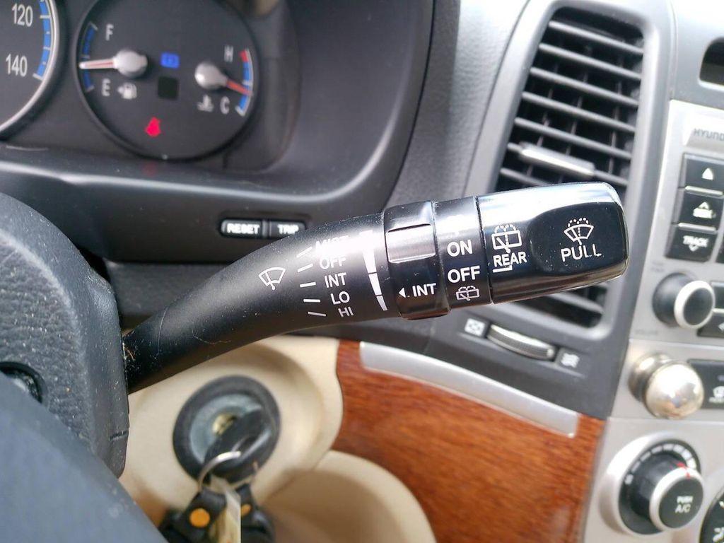 used 2007 Hyundai Santa Fe car, priced at $5,495