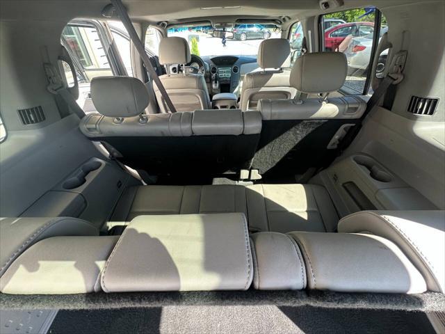 used 2009 Honda Pilot car, priced at $9,499