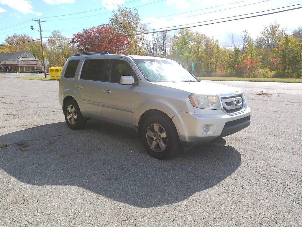 used 2010 Honda Pilot car, priced at $7,095