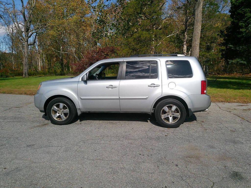used 2010 Honda Pilot car, priced at $7,095