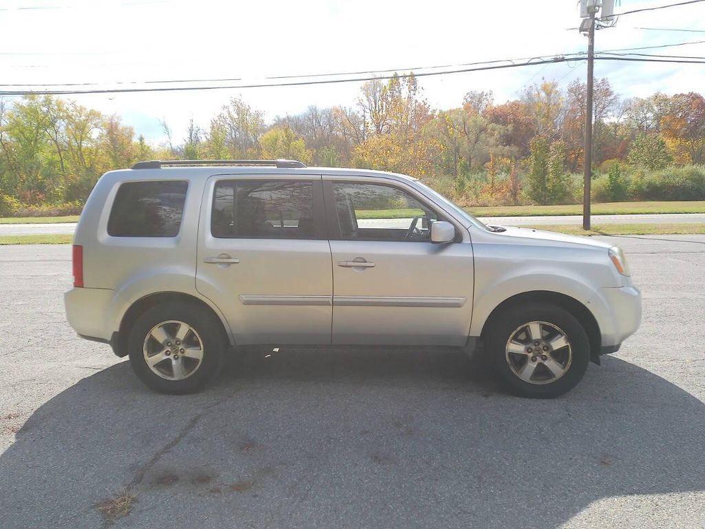 used 2010 Honda Pilot car, priced at $7,095
