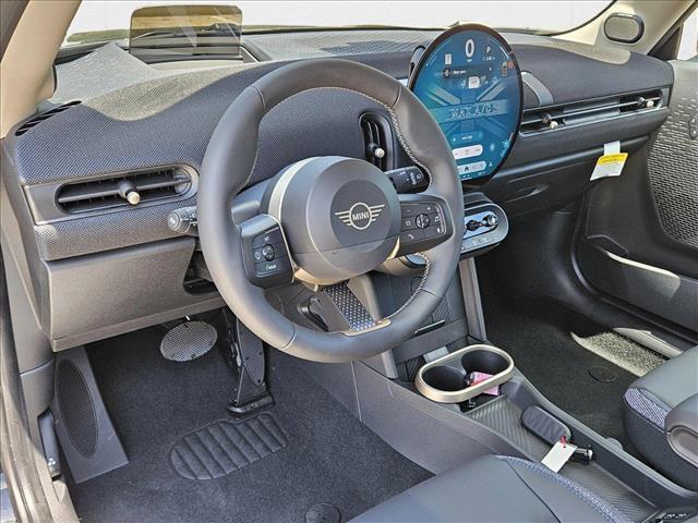 used 2025 MINI Hardtop car, priced at $38,300