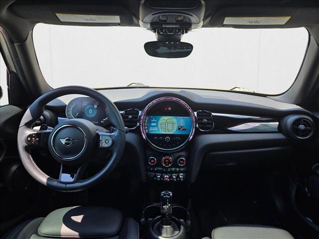 used 2022 MINI Hardtop car, priced at $22,294