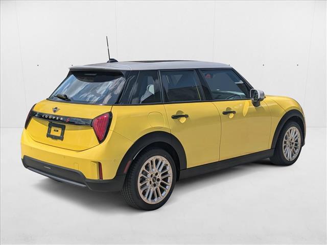 new 2025 MINI Hardtop car, priced at $37,410