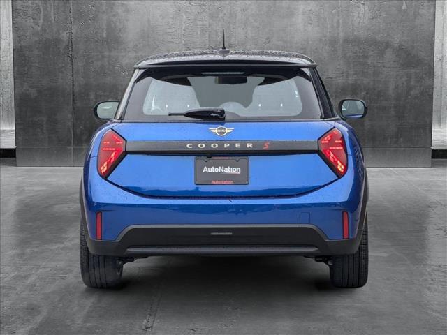 new 2025 MINI Hardtop car, priced at $36,125