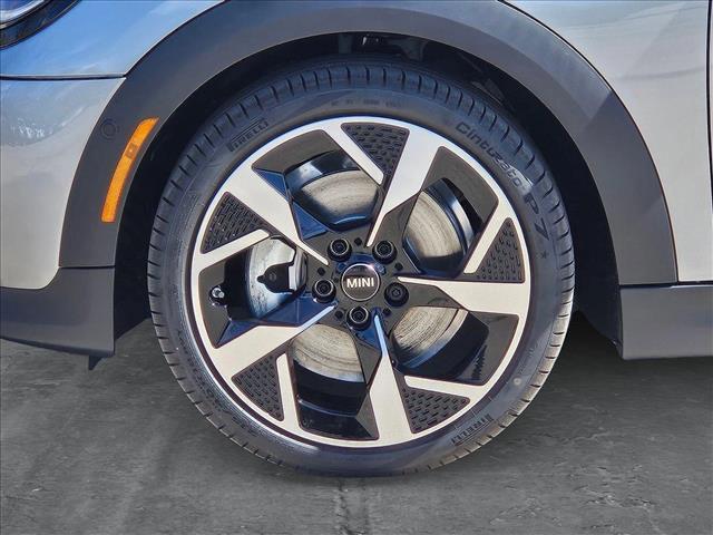 new 2025 MINI Hardtop car, priced at $37,890
