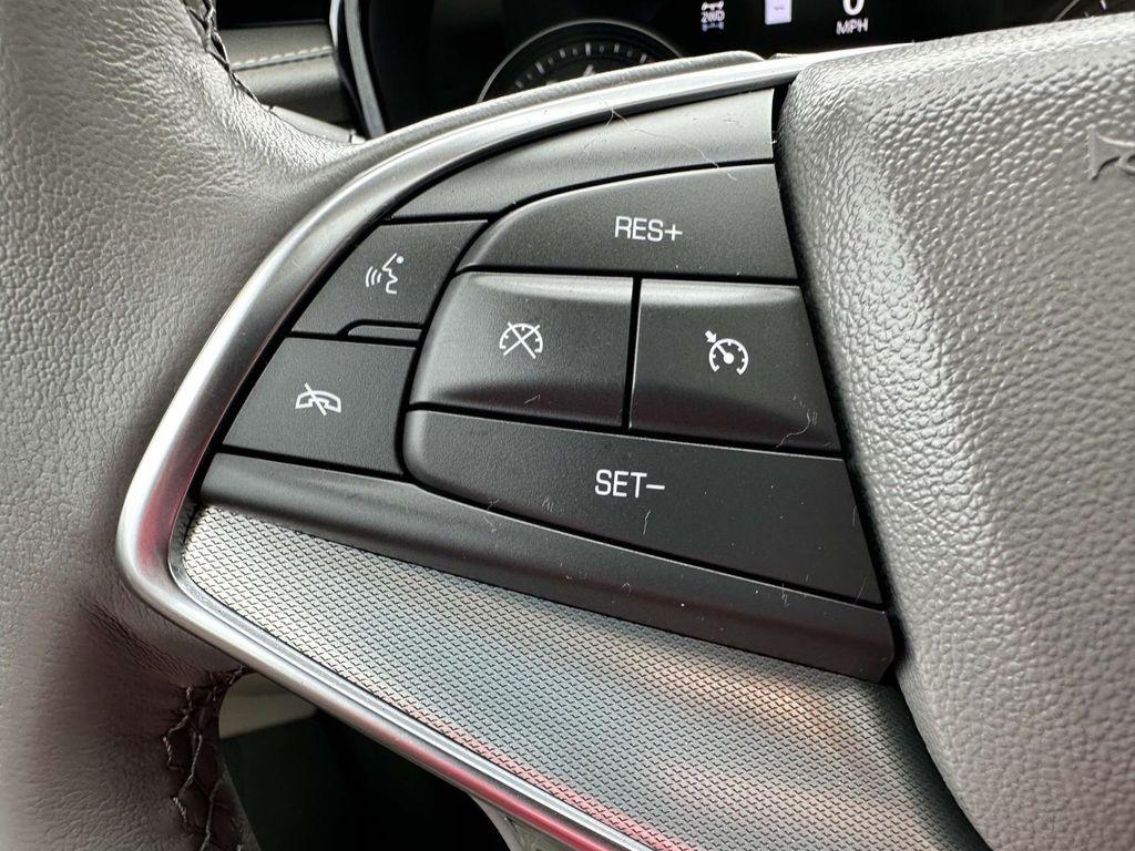used 2023 Cadillac XT5 car