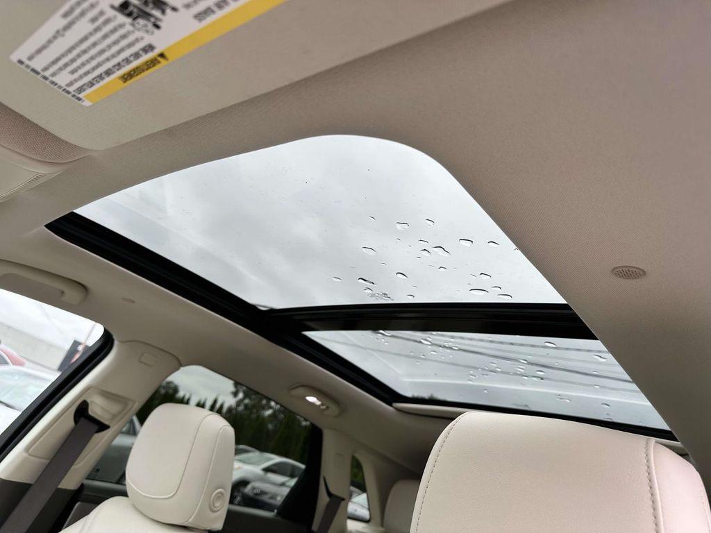 used 2023 Cadillac XT5 car