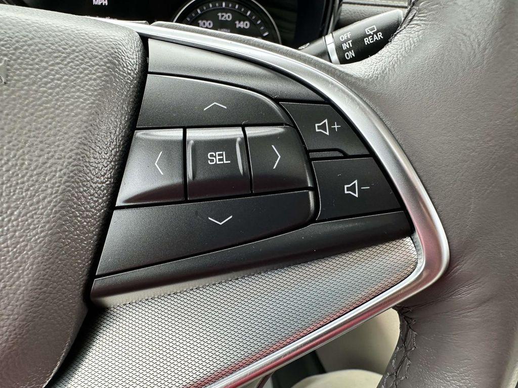 used 2023 Cadillac XT5 car