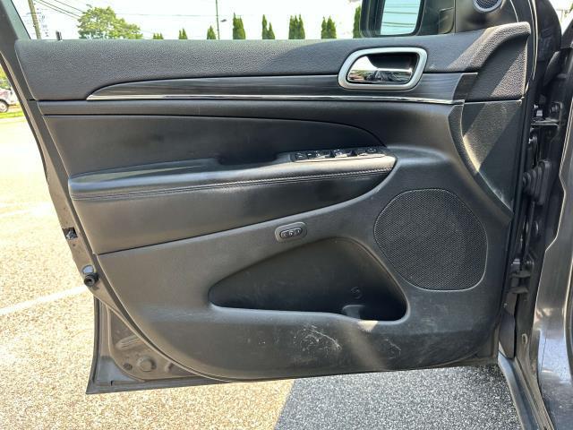 used 2019 Jeep Grand Cherokee car, priced at $21,995