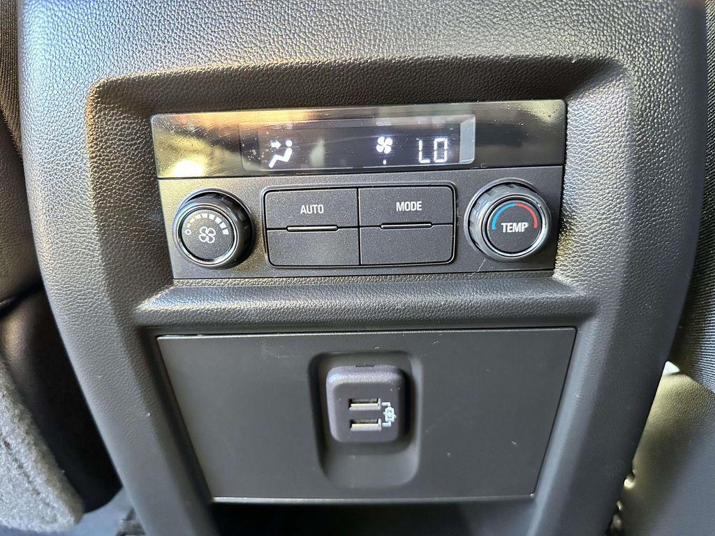 used 2023 Chevrolet Traverse car, priced at $35,995