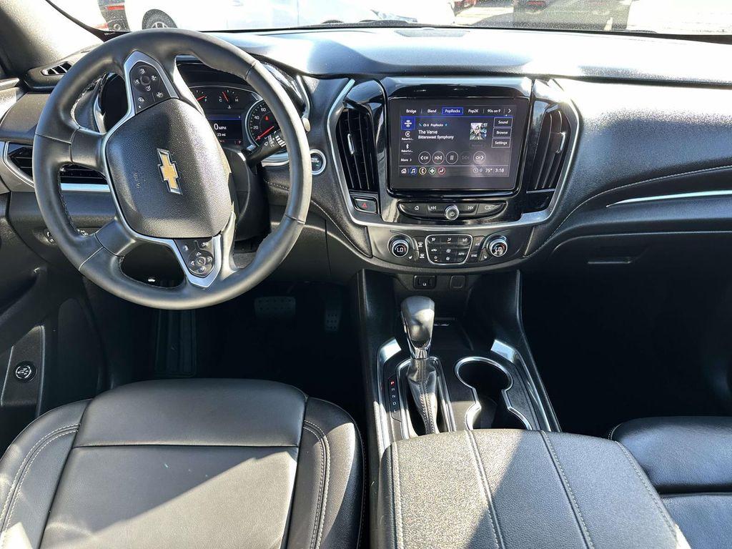 used 2023 Chevrolet Traverse car, priced at $35,995