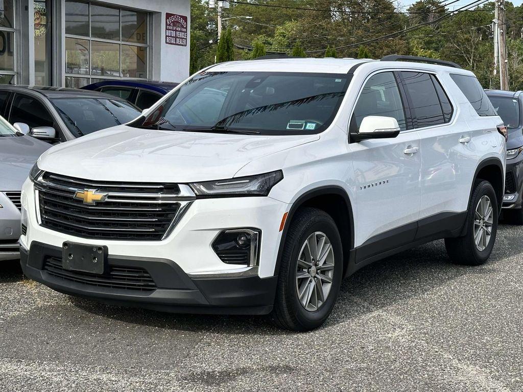 used 2023 Chevrolet Traverse car, priced at $34,995
