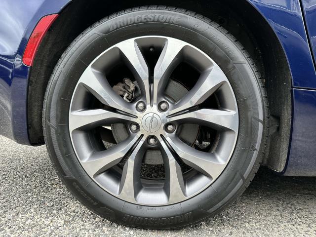 used 2017 Chrysler Pacifica car