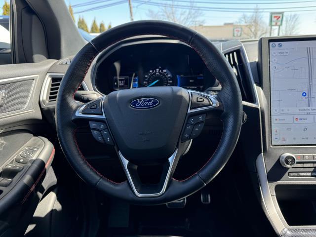 used 2022 Ford Edge car, priced at $29,995