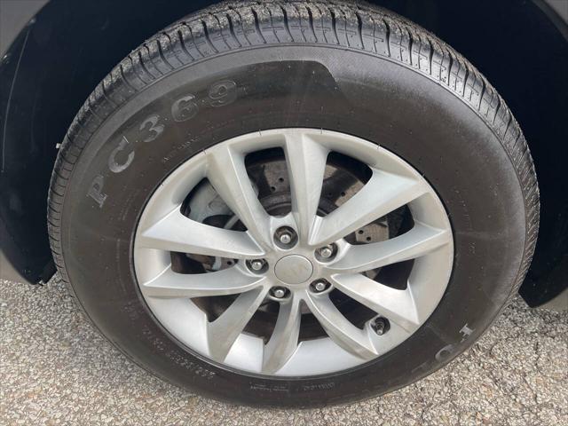 used 2016 Kia Sorento car, priced at $12,990