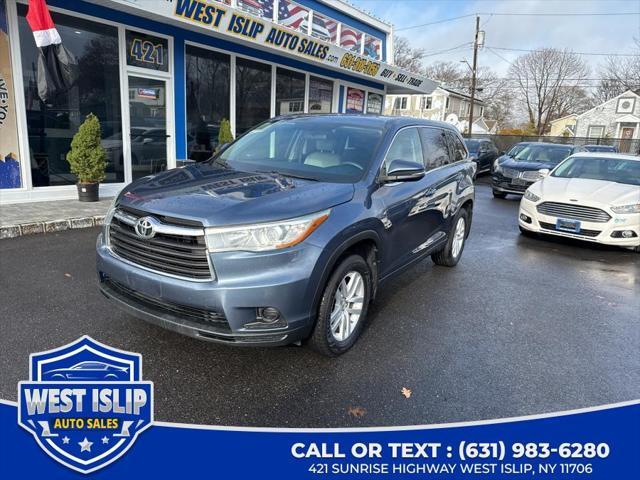 used 2015 Toyota Highlander car, priced at $15,897