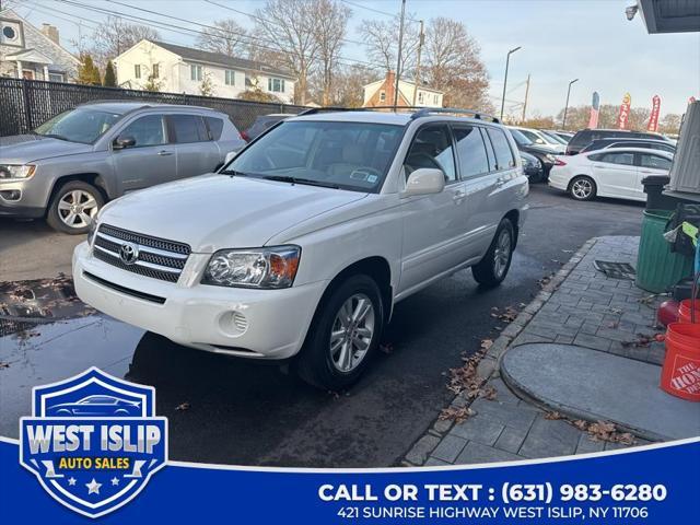 used 2006 Toyota Highlander Hybrid car, priced at $13,777