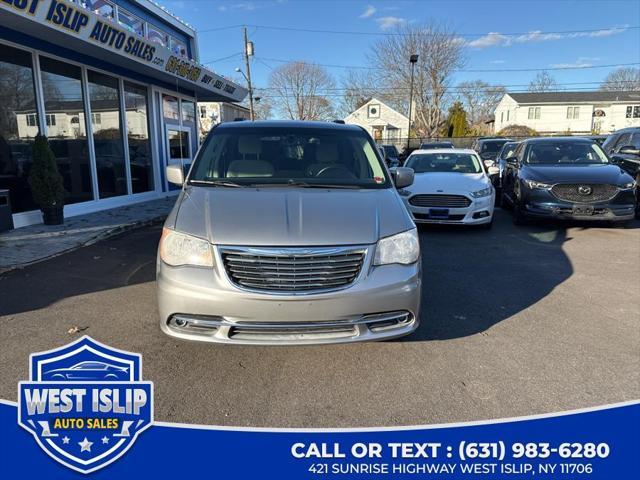 used 2015 Chrysler Town & Country car, priced at $9,777