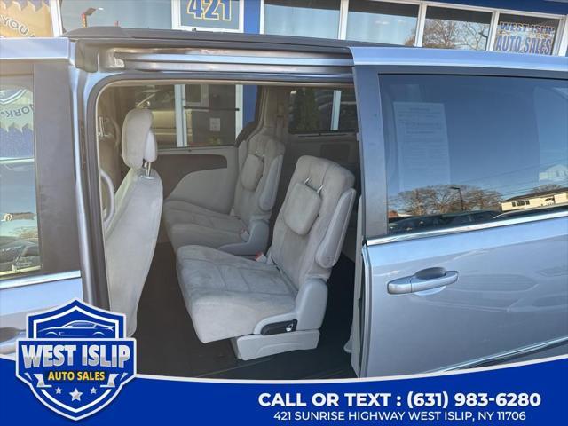 used 2015 Chrysler Town & Country car, priced at $9,777