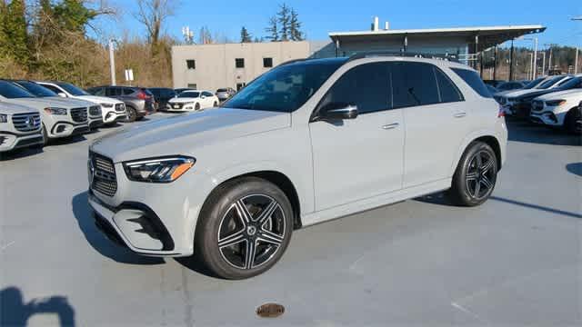 new 2025 Mercedes-Benz GLE 450 car, priced at $86,875