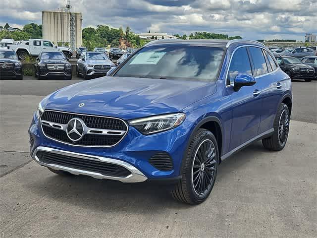 new 2025 Mercedes-Benz GLC 300 car, priced at $58,090