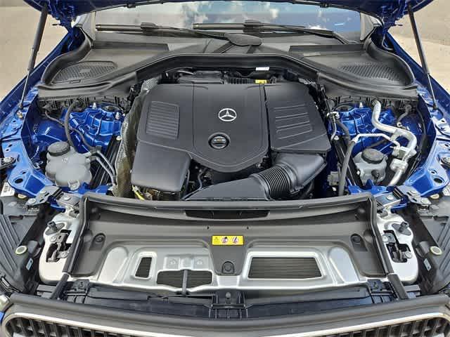 new 2025 Mercedes-Benz GLC 300 car, priced at $58,090