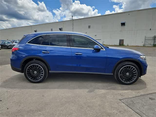 new 2025 Mercedes-Benz GLC 300 car, priced at $58,090