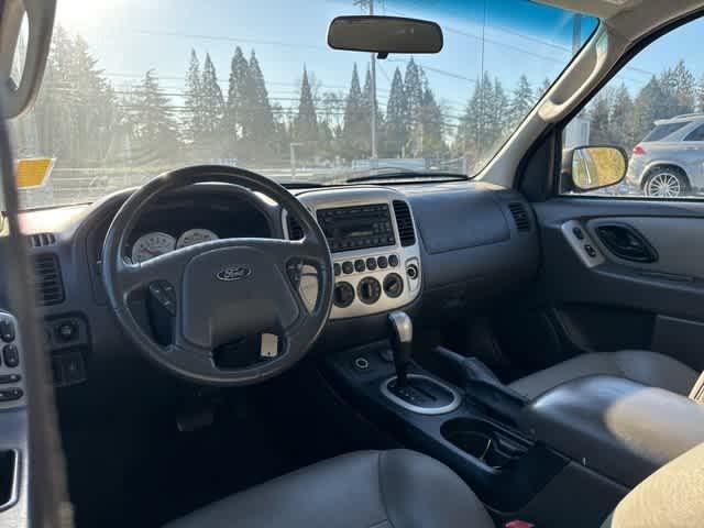 used 2007 Ford Escape Hybrid car, priced at $6,999