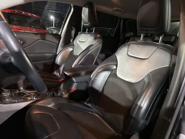 used 2019 Jeep Cherokee car, priced at $17,806