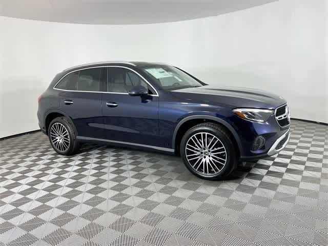 used 2024 Mercedes-Benz GLC 300 car