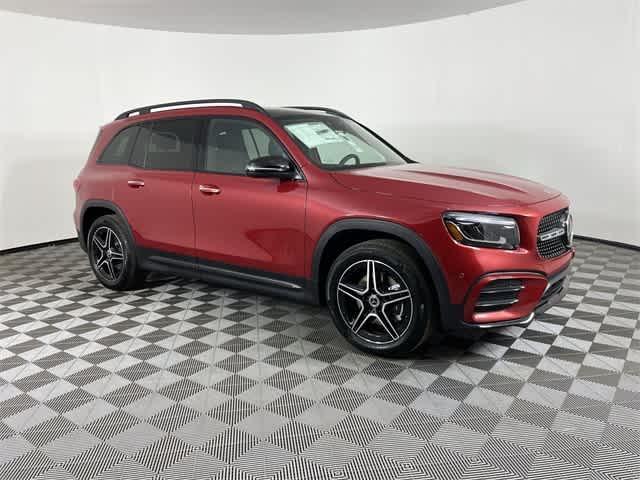 new 2024 Mercedes-Benz GLB 250 car, priced at $56,870
