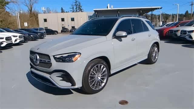 new 2025 Mercedes-Benz GLE 450 car, priced at $82,595