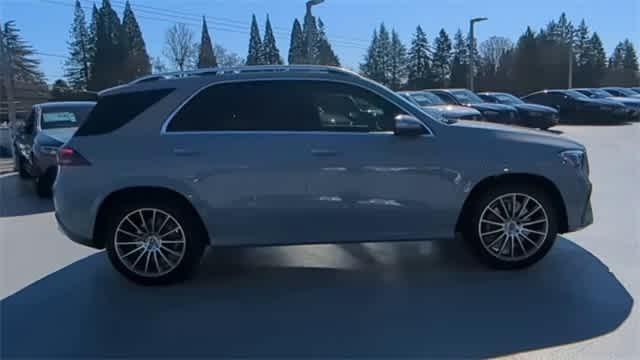 new 2025 Mercedes-Benz GLE 450 car, priced at $82,595