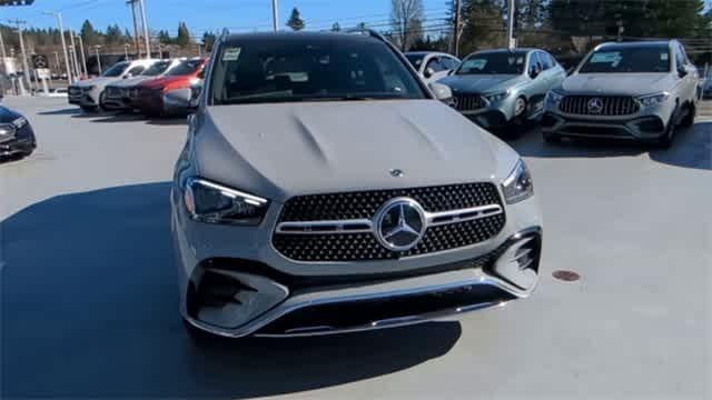 new 2025 Mercedes-Benz GLE 450 car, priced at $82,595