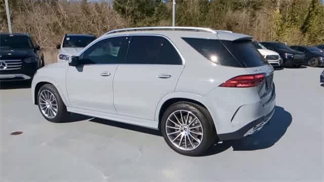 new 2025 Mercedes-Benz GLE 450 car, priced at $82,595