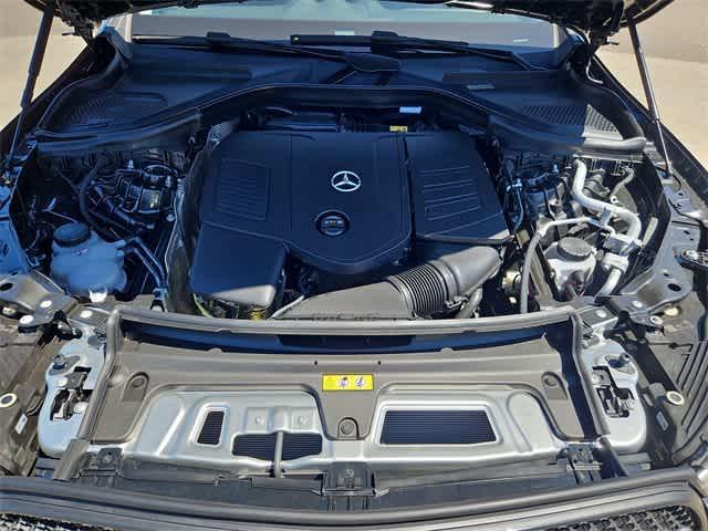 new 2025 Mercedes-Benz GLC 300 car, priced at $62,265