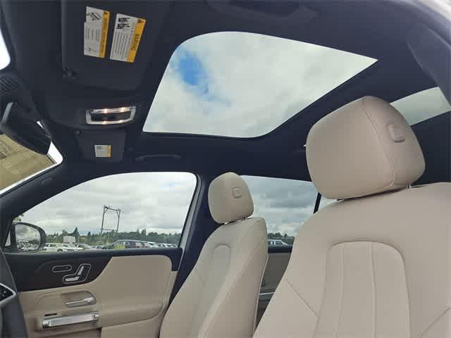new 2025 Mercedes-Benz GLB 250 car, priced at $51,590