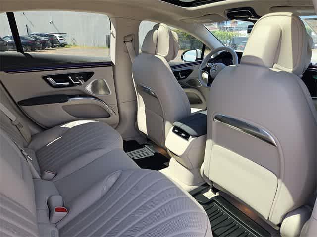 new 2025 Mercedes-Benz EQS 450 car, priced at $109,165