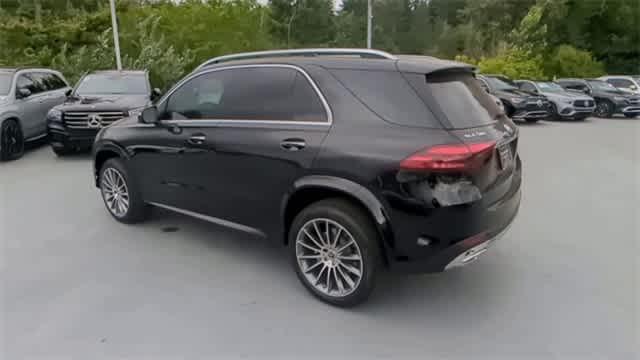 new 2025 Mercedes-Benz GLE 580 car, priced at $93,425