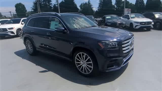 new 2025 Mercedes-Benz GLS 450 car, priced at $96,385
